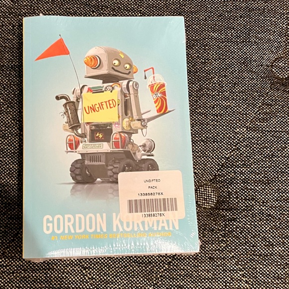 Gordon Korman Ungifted Book Pack - Picture 2 of 4